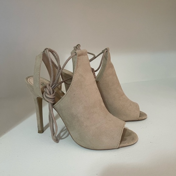 Women’s Ankle Lace Up Heel - Picture 1 of 5